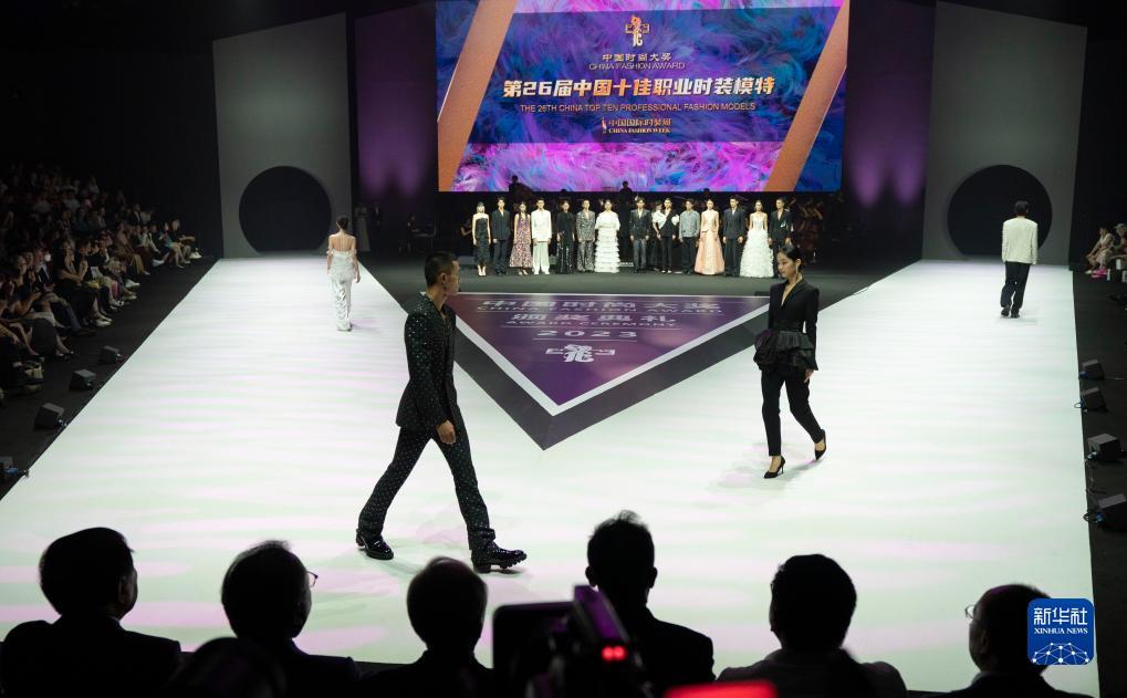 万美娱乐登录